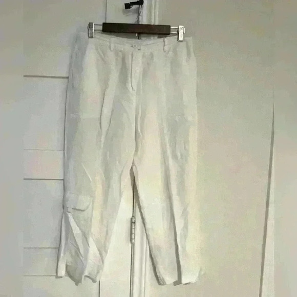 Larry Levine White Linen Capri Cargo Pants- Size 8- EUC - Picture 1 of 3